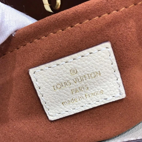 WIS MONTAIGNE VUITTON MM LOUIS 1015
